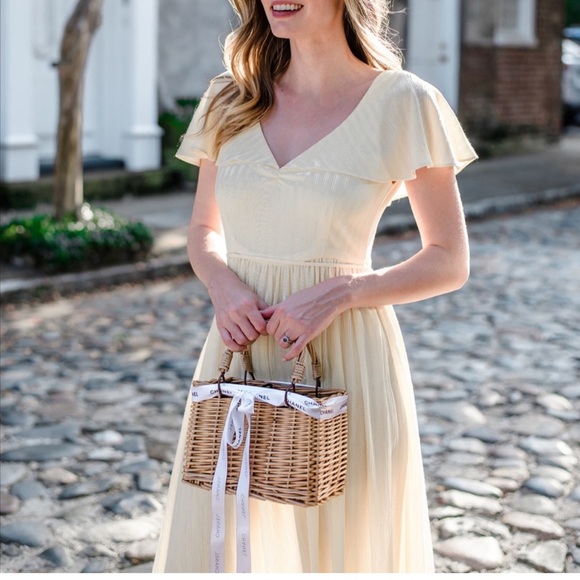 Christy Down Dress - Picture 12 of 13